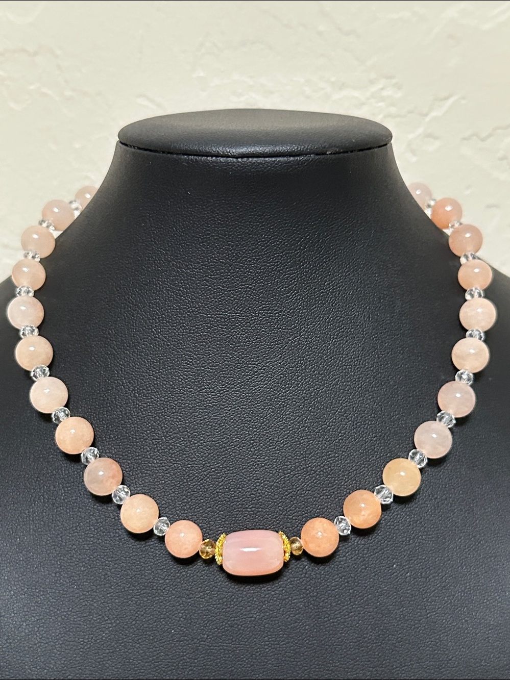 Peach Jade Gemstone Faceted Crystal Spacer Beaded Choker Necklace